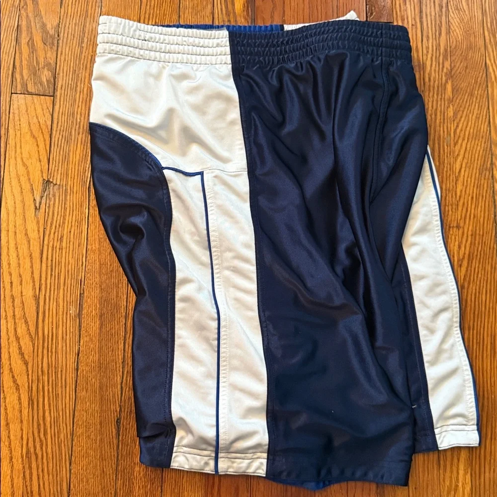Y2K Nike Vintage Reversible Basketball Shorts - Picture 11 of 14